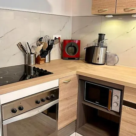 Apartment Duplex Design Et Confortable Dans La Jacquinot