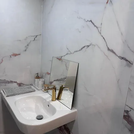Duplex Design Et Confortable Dans La Jacquinot *