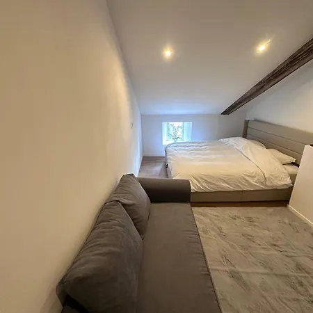Duplex Design Et Confortable Dans La Jacquinot *